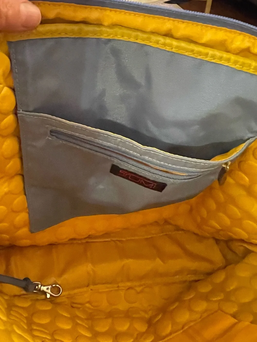 Tumi compact laptop
